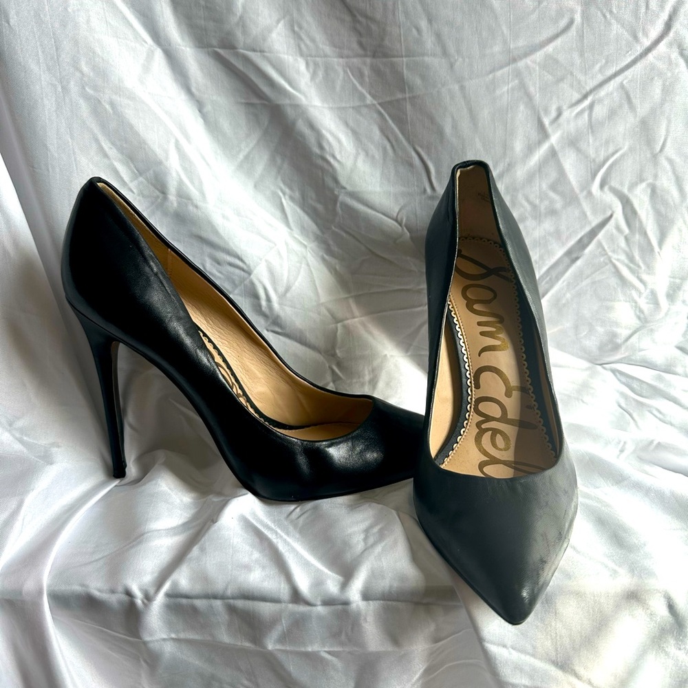 Black Sam Edelman pumps